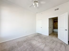 3505 Sage Road 2403, Houston TX 77056
