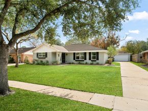 5515 Warm Springs Road, Houston TX 77035