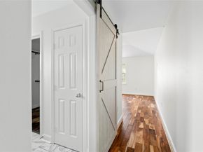 5515 Warm Springs Road, Houston TX 77035