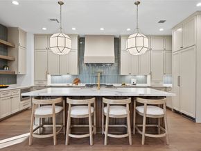 1570 Cheshire Lane, Houston TX 77018