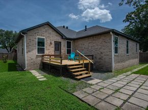 5343 Oak Cove Drive, Houston TX 77091