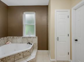 5343 Oak Cove Drive, Houston TX 77091