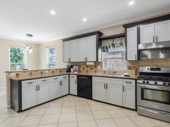 5343 Oak Cove Drive, Houston TX 77091