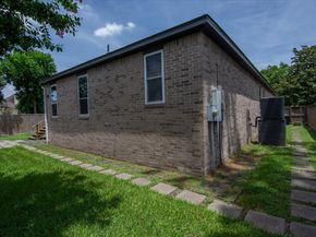 5343 Oak Cove Drive, Houston TX 77091