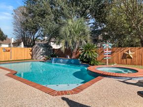 8002 Makaha Circle, Houston TX 77095