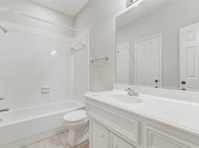 30 Waugh Drive A, Houston TX 77007