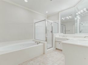 30 Waugh Drive A, Houston TX 77007