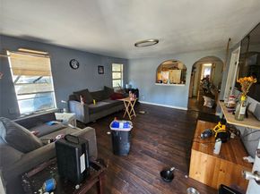 5513 Makeig Street, Houston TX 77026