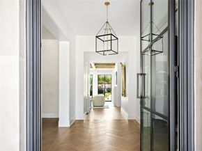 811 Creek Wood Way, Houston TX 77024