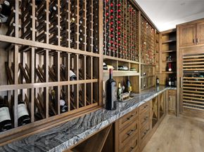 811 Creek Wood Way, Houston TX 77024