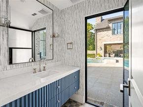 811 Creek Wood Way, Houston TX 77024