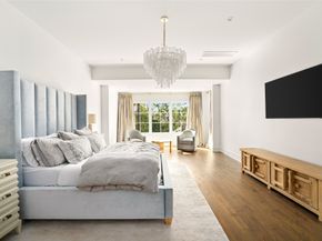 811 Creek Wood Way, Houston TX 77024