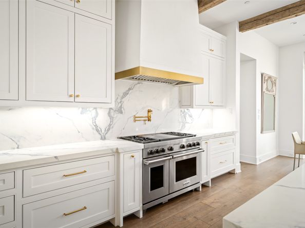 811 Creek Wood Way, Houston TX 77024