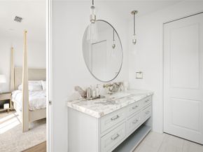 811 Creek Wood Way, Houston TX 77024