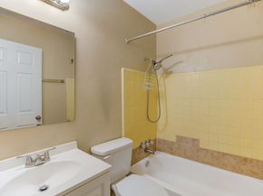 5139 Bungalow Lane, Houston TX 77048