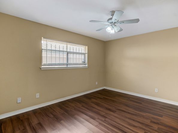 5139 Bungalow Lane, Houston TX 77048