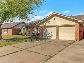 5139 Bungalow Lane, Houston TX 77048