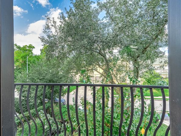 2035 Sheridan Street A, Houston TX 77030