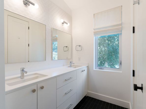 706 Oakley Street, Houston TX 77006