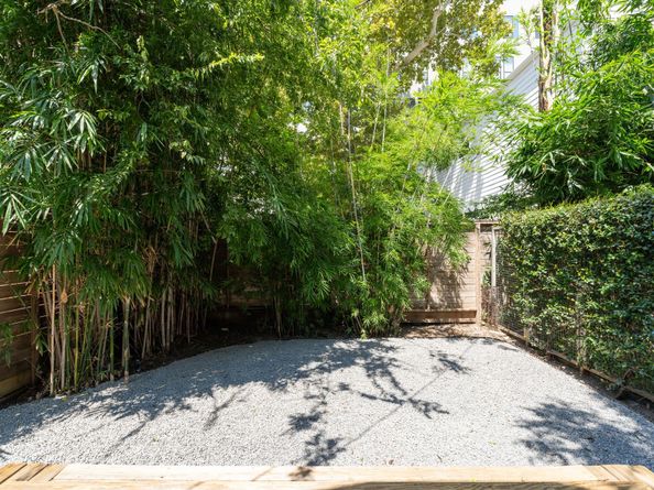 706 Oakley Street, Houston TX 77006