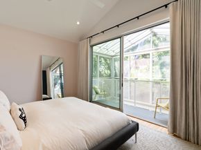 706 Oakley Street, Houston TX 77006