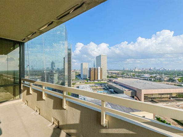 14 Greenway Plaza 21P, Houston TX 77046