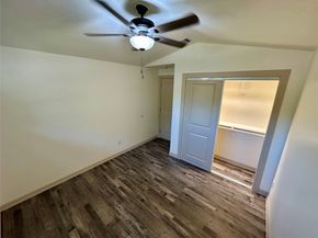 5803 E Greencraig Drive E, Houston TX 77035