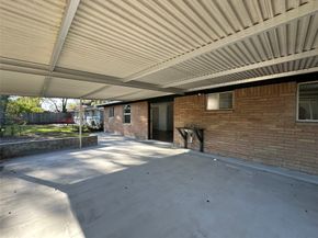 5803 E Greencraig Drive E, Houston TX 77035