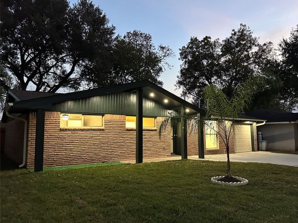 5803 E Greencraig Drive E, Houston TX 77035