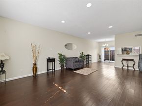 1805 Stoney Brook dr Drive 103, Houston TX 77063