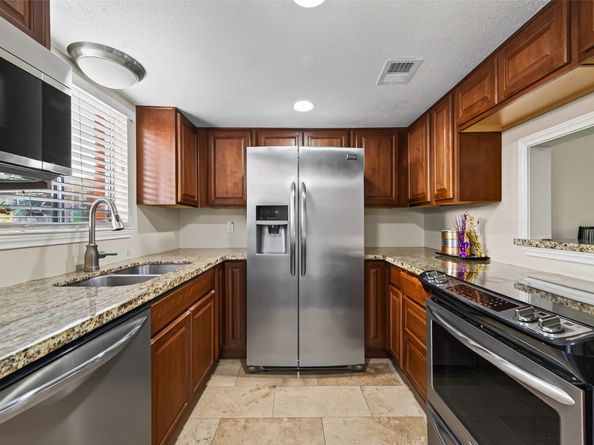 1805 Stoney Brook dr Drive 103, Houston TX 77063