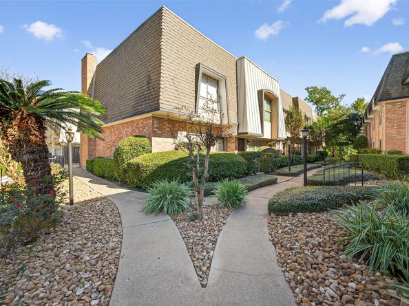 1805 Stoney Brook dr Drive 103, Houston TX 77063