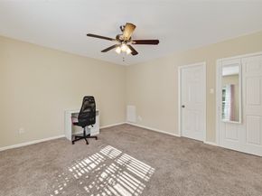 1805 Stoney Brook dr Drive 103, Houston TX 77063