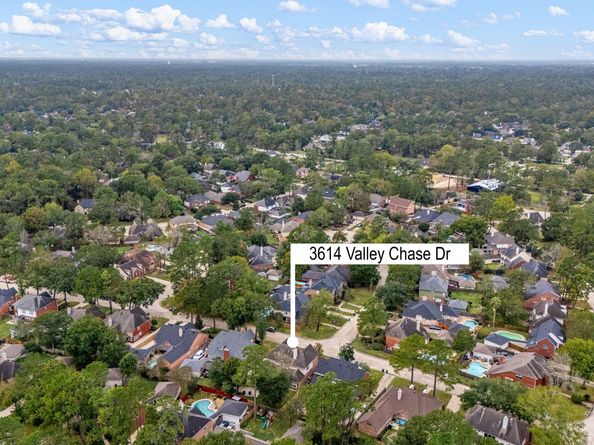 3614 Valley Chase Drive, Houston TX 77345