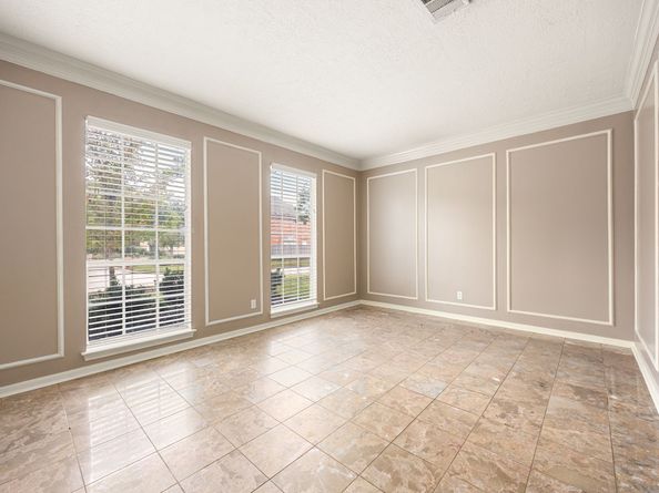 3614 Valley Chase Drive, Houston TX 77345