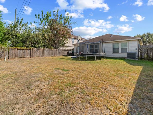 427 Remington Heights Drive, Houston TX 77073