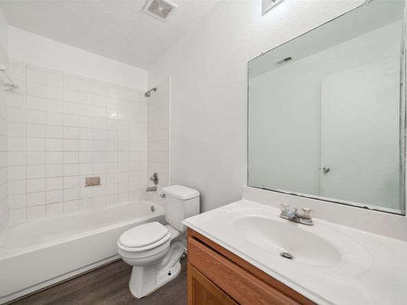 427 Remington Heights Drive, Houston TX 77073