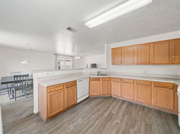 427 Remington Heights Drive, Houston TX 77073