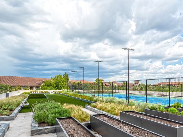 1701 Hermann Drive 21F, Houston TX 77004