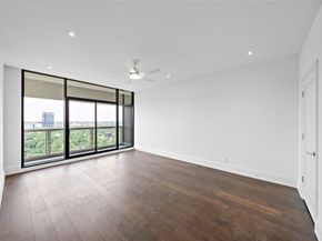 1701 Hermann Drive 21F, Houston TX 77004