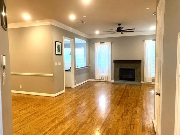 2806 Bering Drive, Houston TX 77057