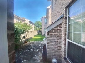 2806 Bering Drive, Houston TX 77057