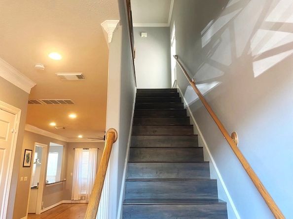 2806 Bering Drive, Houston TX 77057