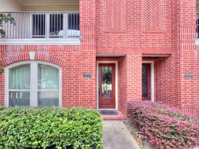 2325 Hutchins Street, Houston TX 77004