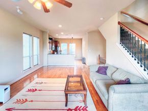 2325 Hutchins Street, Houston TX 77004