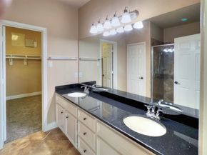 2325 Hutchins Street, Houston TX 77004