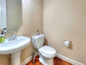 2325 Hutchins Street, Houston TX 77004