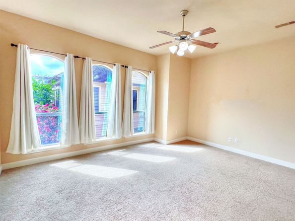 2325 Hutchins Street, Houston TX 77004