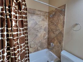 2325 Hutchins Street, Houston TX 77004