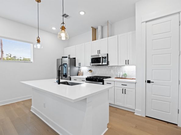 5808 Highland Sky Lane, Houston TX 77091